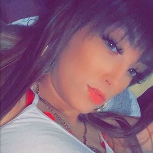 Meet your Posher, Ajia